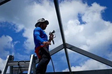 Pool enclosure painting and repair